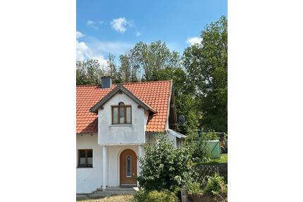 Haus nähe Dingolfing - 290.000,00&nbsp;EUR Kaufpreis, ca.&nbsp; 150,00&nbsp;m&sup2; in Moosthenning (PLZ: 84164)