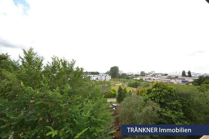 Wohnung zum Kaufen in Bremerhaven 105.000,00 € 77 m²