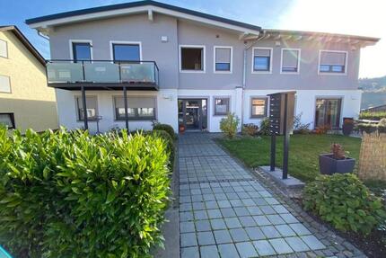 schöne 2 ZKB Wohnung mit Balkon in Trittenheim