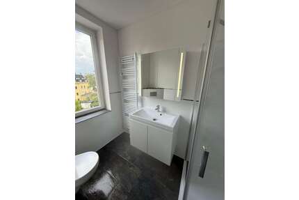 Wohnung zum Mieten in Hof 890,00 € 93.8 m²