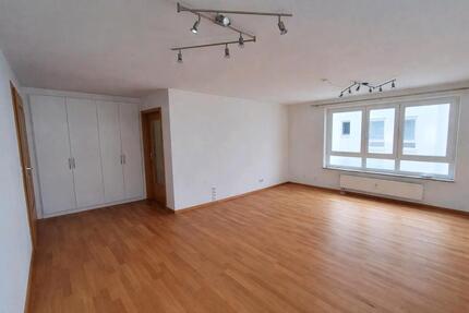 Innenstadtnahe 2-Zimmer Wohnung mit TG Stellplatz in Nürtingen