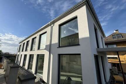 Haus zum Kaufen in Kenzingen-Hecklingen 745.000,00 € 153 m²