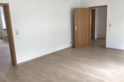 Sehr große 3-Raum-Wohnung zentrumsnah in Aue H43R zvm - Aue-Bad Schlema