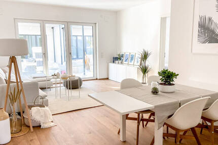 Privatgarten inklusive: Barrierefreie 4-Zimmer-Neubauwohnung - einfach einziehen! - Kümmersbruck