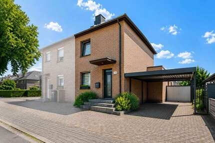 Haus zum Kaufen in Essen Kray 399.000,00 € 111.83 m² - Essen / Kray
