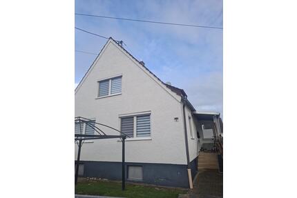 Einfamilienhaus mit kleinem Garten zu vermieten - Baar-Ebenhausen