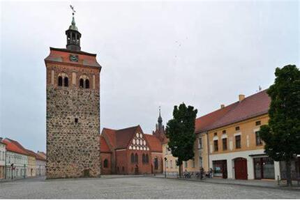 Einfamilienhaus Luckenwalde Siedlung Upstallweg Garten Garage