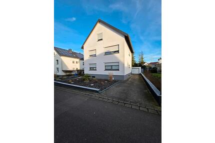 Freistehendes Mehrgenerationenhaus in ruhiger Lage in Völklingen