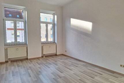 Eilenburg - 2-Raum-Wohnung in der besten Etage mit Balkon!