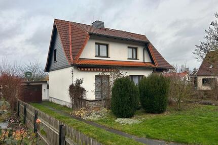 EFH Einfamilienhaus Wohnhaus mit Garage und Nebengelass. - Kelbra (Kyffhäuser)