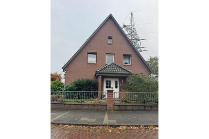 Haus ( Doppelhaushälfte) mit viel Potenzial im Bremer Norden - Bremen Blumenthal