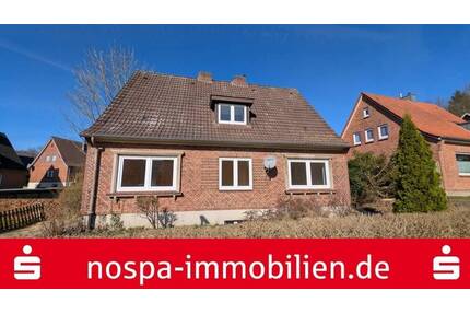 In zentraler und ruhiger Lage befindet sich dieses modernisierungsbedürftige Einfamilienhaus! - Schleswig