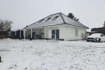 Haus zum Mieten in Ahrensfelde 2.697,38 € 192 m²