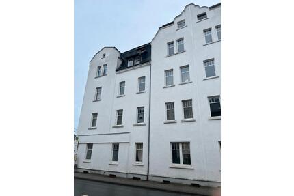 Helle 2-Raumwohnung mit Tageslichtbad - Crimmitschau