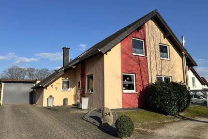 Haus zum Kaufen in Lügde 220.000,00 € 117.3 m²