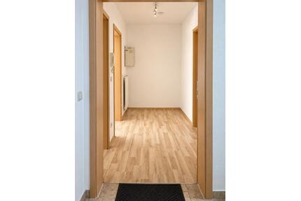 Helle 1,5 -Zimmer-Wohnung mit großem Balkon in Plattling