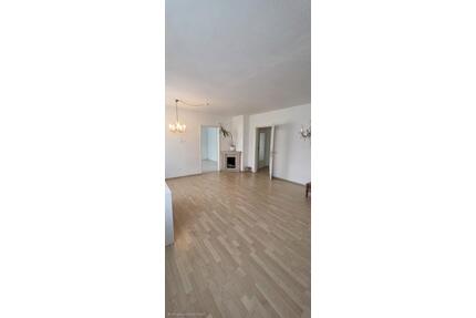 Vermiete zauberhafte 2 Raum Wohnung in Bestlage von C-Adelsberg - Chemnitz