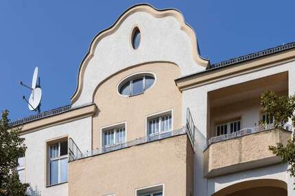 INVEST in Neukölln: Helle, gemütliche 2-Zimmer-Wohnung mit Balkon am Weigandufer - vermietet! - Berlin