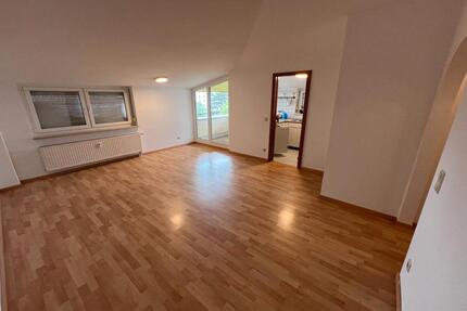 Schöne 2 Zimmer Wohnung mit EBK in Plochingen ab 01.06.2025