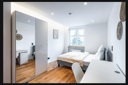 WG-Zimmer in München 660,00 € 10 m²