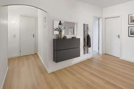 Wohnung zum Kaufen in Stuttgart 399.000,00 € 90 m²