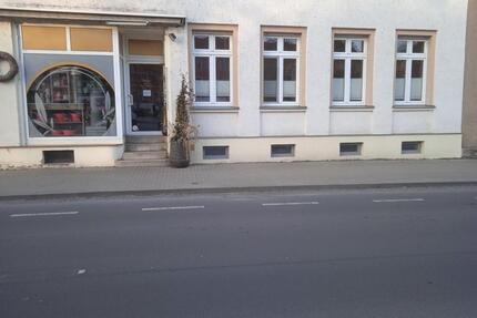 Barrierearme 3‑Raum-Wohnung im Zentrum mit Einbauküche - Torgau