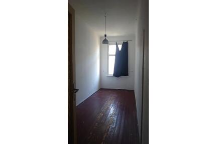 Zimmer in Leipzig-Connewitz zu vermieten - Küche mit Balkon