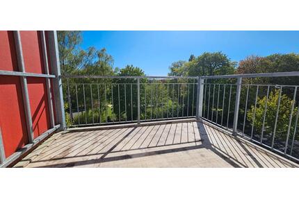 MEGA =》MODERNE 5 ZI OASE, 120 QM, BALKON, FB-HEIZ, 2 TAGESLICHTBÄDER !! - Chemnitz Bernsdorf