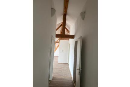 Helle DG-Wohnung mit kleiner Galerie in Waldsassen