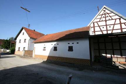 Haus zum Kaufen in Sulzdorf an der Lederhecke 139.000,00 € 140 m²