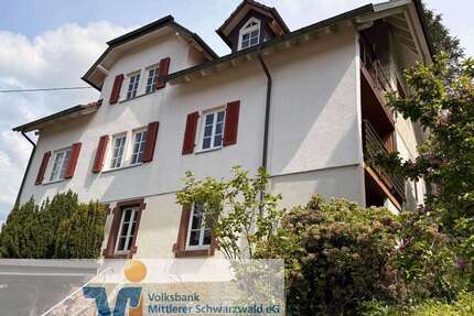 Haus zum Kaufen in Schiltach 270.000,00 € 255 m²