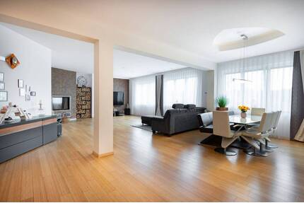 Wohn- und Geschäftshaus in Zell am Main