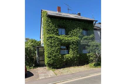Einfamilienhaus mit Potenzial und Charme ! - Konz