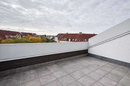 Wohnung zum Kaufen in Augsburg 290.000,00 € 74.54 m²