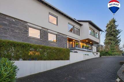 Wohn- und Geschäftshaus mit Innenpool in ruhiger Lage - Merzig