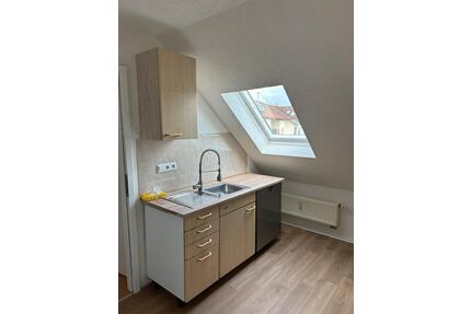Dachgeschosswohnung - 870,00&nbsp;EUR Kaltmiete, ca.&nbsp; 65,00&nbsp;m&sup2; in Heubach (PLZ: 73540)