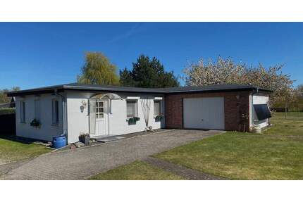 Winkelbungalow mit Garage im Ostseebad Karlshagen