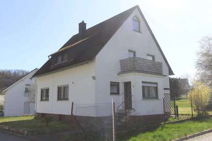 Haus zum Kaufen in Rhaunen 159.000,00 € 161 m²