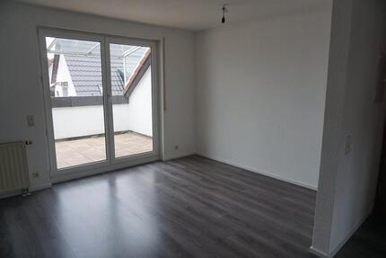 Ruhige und sonnige DG-Wohnung - 219.500,00&nbsp;EUR Kaufpreis, ca.&nbsp; 65,00&nbsp;m&sup2; in Welzheim (PLZ: 73642)