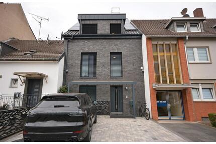 Moderne, luxeriöse 4-Zimmer-Maisonette-Wohnung für den gehobenen Anspruch! - Brühl