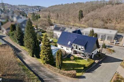Haus zum Kaufen in Siegen 579.000,00 € 241 m²