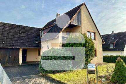 Siedlungshaus mit Garage in Adelsdorf-Aisch...Ruhig gelegen, voller Möglichkeiten