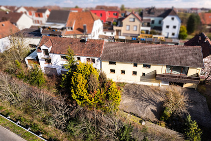 Zwei Häuser. Ein Grundstück. Viele Möglichkeiten - Doppelhaus in Grethen - Bad Dürkheim