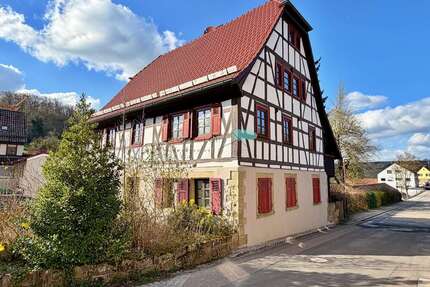 Haus zum Kaufen in Knittlingen 485.000,00 € 216 m²