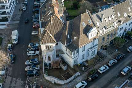 Haus zum Kaufen in Düsseldorf 1.900.000,00 € 203 m²