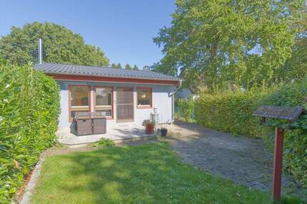 Ferienhaus mit Weitblick - 235.000,00&nbsp;EUR Kaufpreis, ca.&nbsp; 55,00&nbsp;m&sup2;&nbsp;Wohnfl&auml;che in Wieck a. Darß (PLZ: 18375)