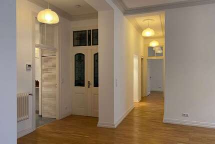 Wohnung zum Mieten in Wiesbaden 1.950,00 € 130 m²