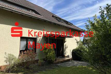 Haus zum Kaufen in Vallendar 459.000,00 € 215 m²