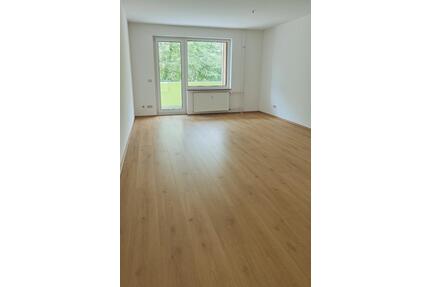 2 Zimmer Wohnung Erdgeschoss Balkon zur Miete - Hildesheim Itzum-Marienburg