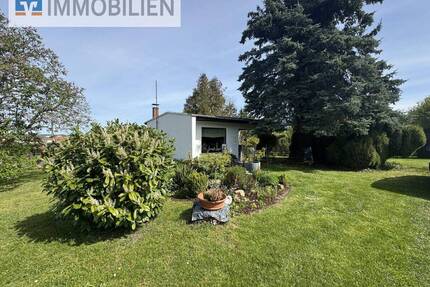 In traumhafter Lage befindet sich dieses 1000 m² gepflegte Gartengrundstück - Eisenberg